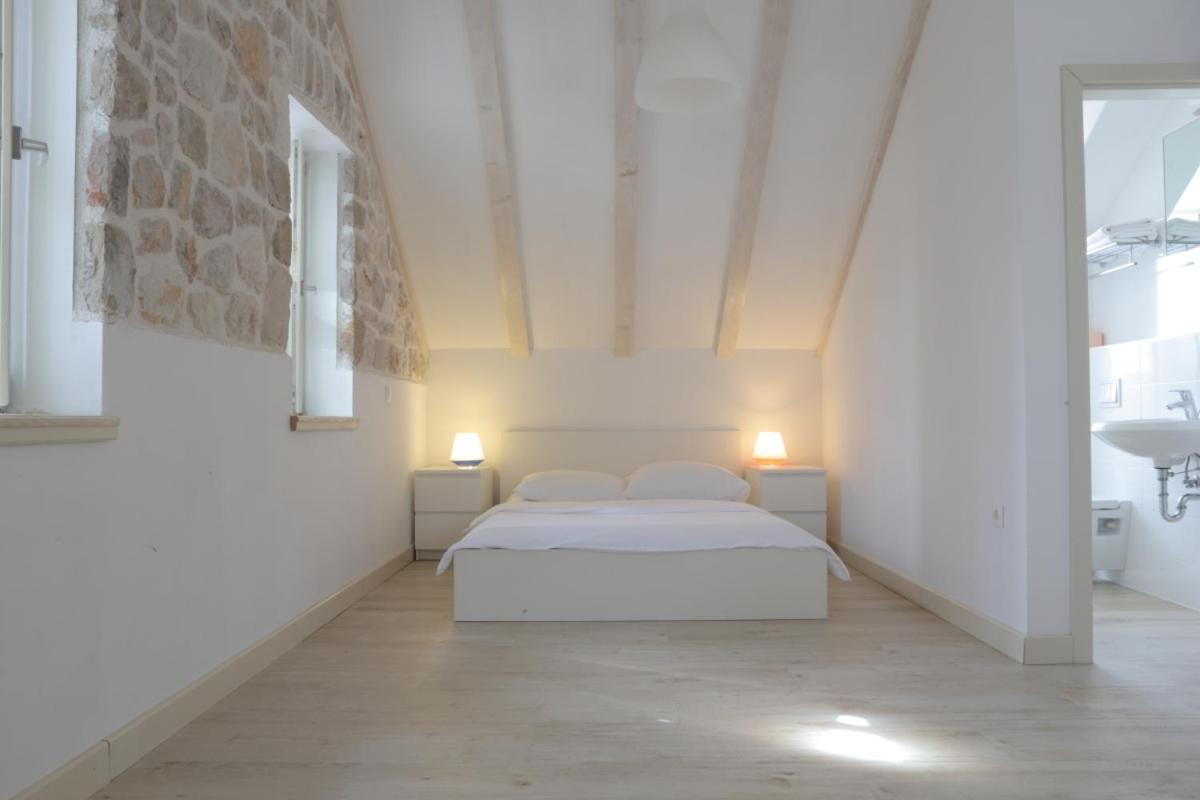 Hotel Maestral Prvić Luka Екстериор снимка